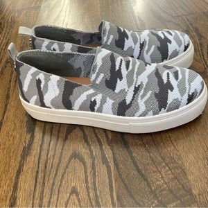 Steve Madden Women’s Slip Ons - Size 7.5
